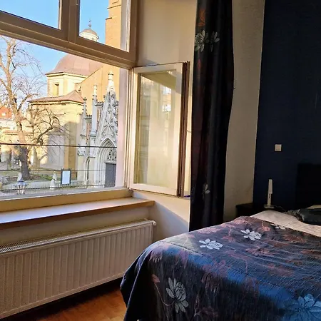 Otium Old Town Boutique شقة